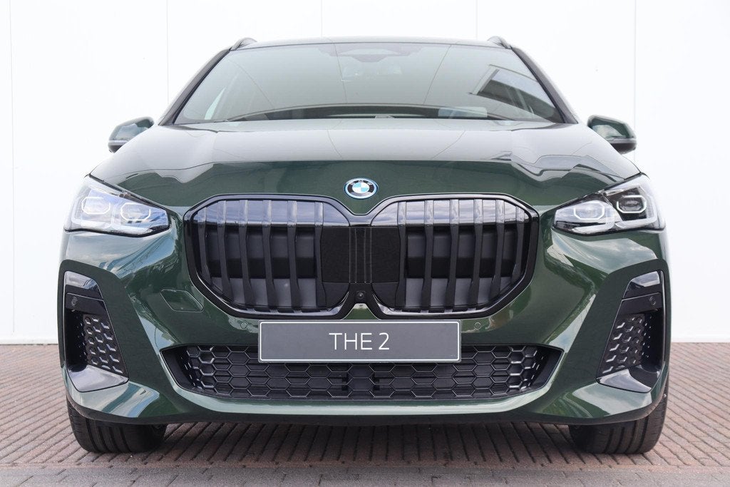 BMW 2 Serie Active Tourer 225e xDrive | M Sportpakket / Trek, Automaat, 1800 kg, Bedrijf, Vierwielaandrijving