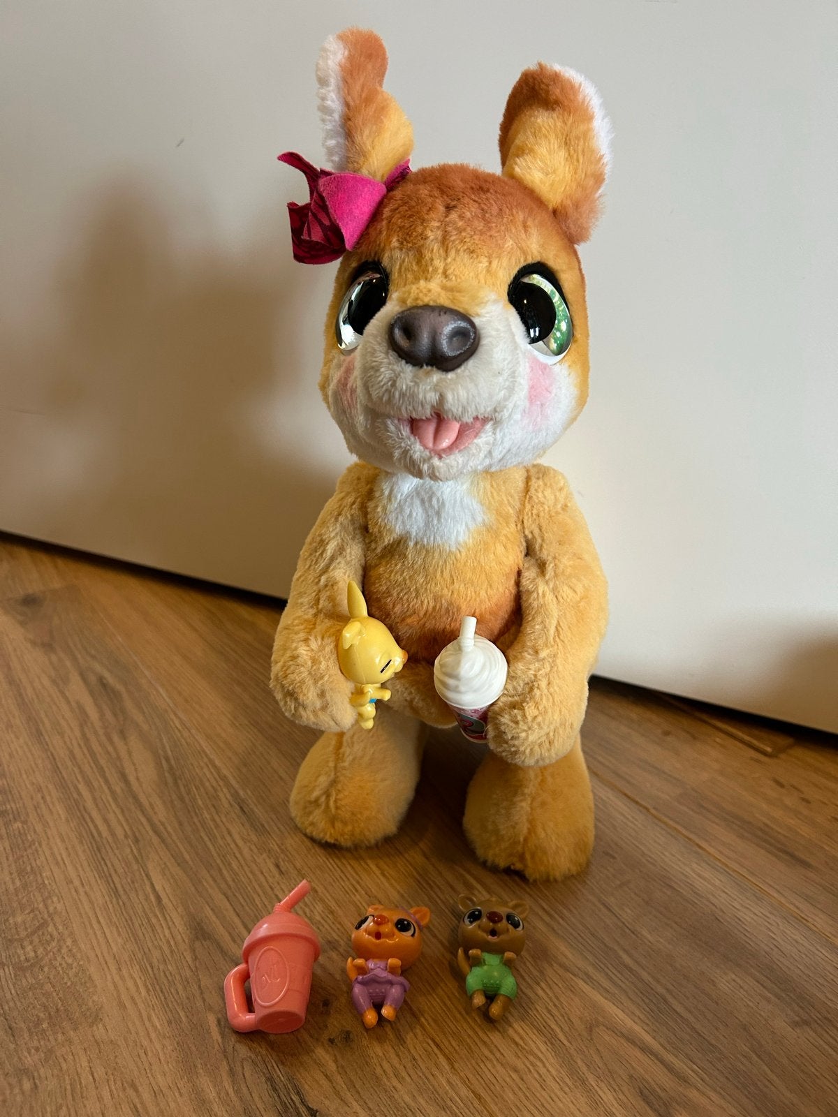Interactieve Hasbro Kangoeroe met baby's en accessoires, Kinderen en Baby's, Ophalen, Gebruikt, Overige merken, Overige typen