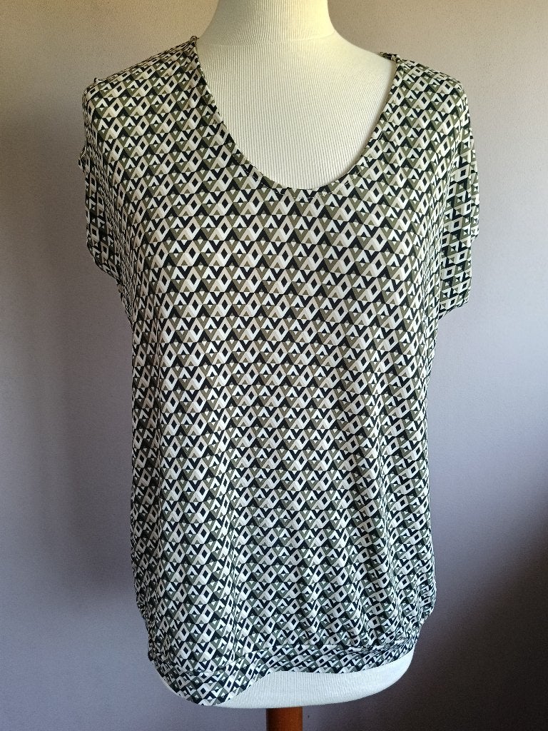 Nieuwe stretch top print van Enjoy, maat L, Kleding | Dames, Tops, Maat 42/44 (L), Enjoy, Nieuw, Ophalen of Verzenden