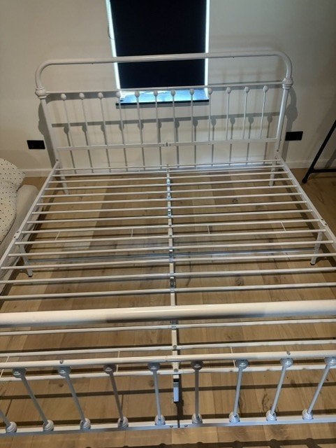 vidaxl bedframe metaal wit 180x200 cm, Huis en Inrichting, Ophalen, Wit, 180 cm, 200 cm