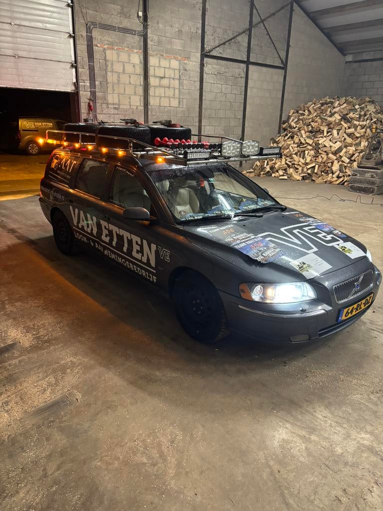 Volvo V70 2.4 D5 AUT 2005 Grijs, 1800 kg, Beige, Stoelverwarming, 163 pk