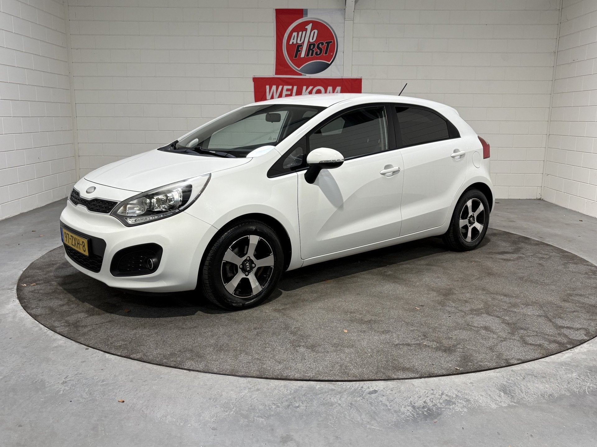Kia Rio 1.2 CVVT Design Edition, Volledig dealer onderhouden, Auto's, Euro 5, 4 cilinders, Wit, Origineel Nederlands