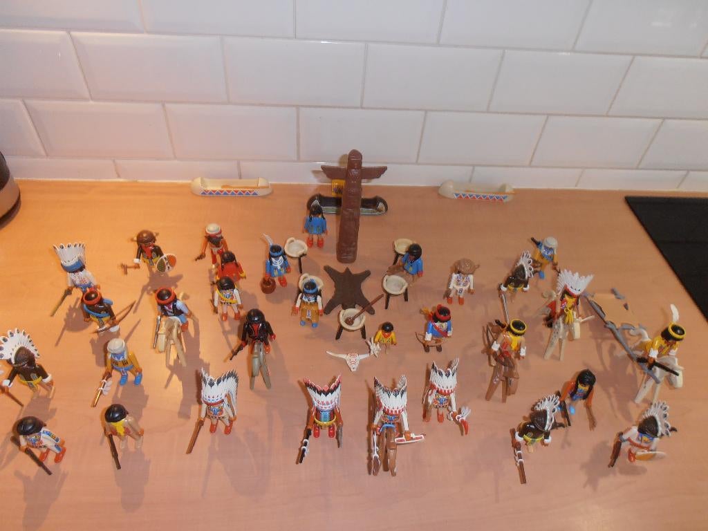Partij Playmobil indianen 31 stuks met diversen., Ophalen of Verzenden, Zo goed als nieuw, Los playmobil