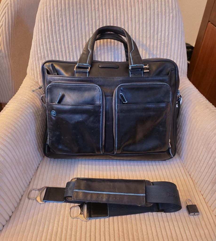 Piquadro laptop bag / tas 15” Blue square blue, Computers en Software, Laptoptassen, Gebruikt, 15 inch, Verzenden, Rugzak