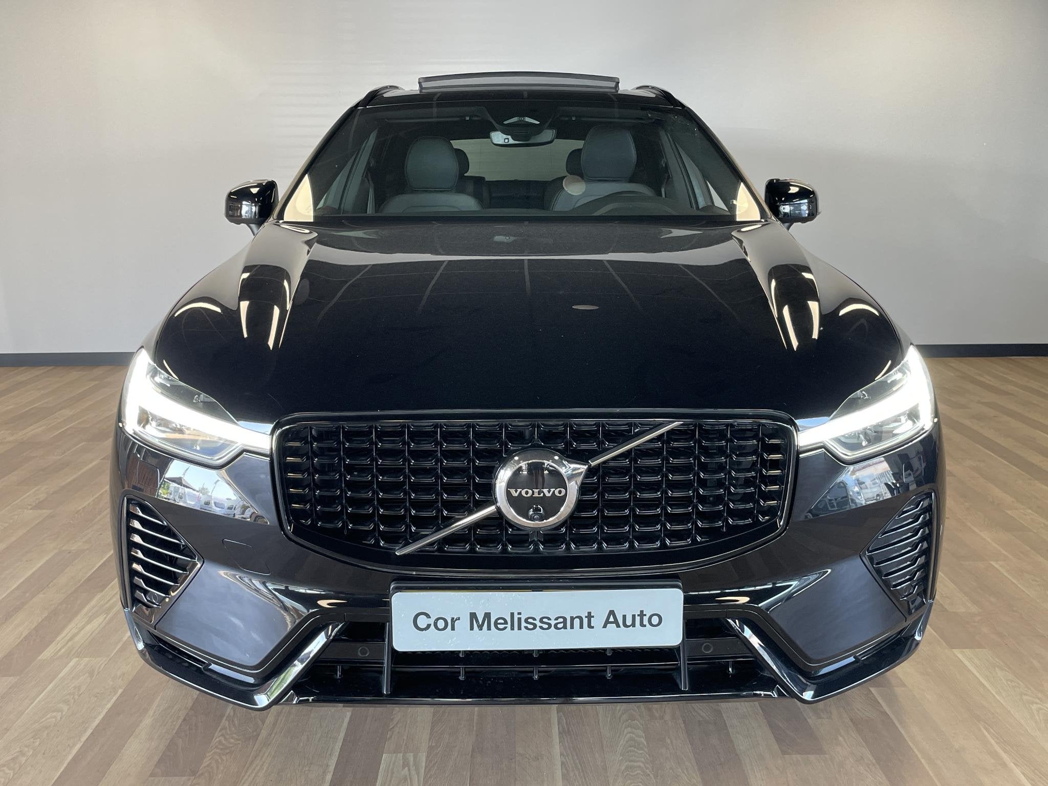 Volvo XC60 2.0 T6 Plug-in hybrid AWD Recharge Plus Dark H/K/, Auto's, Gebruikt, Euro 6, 4 cilinders, 1969 cc