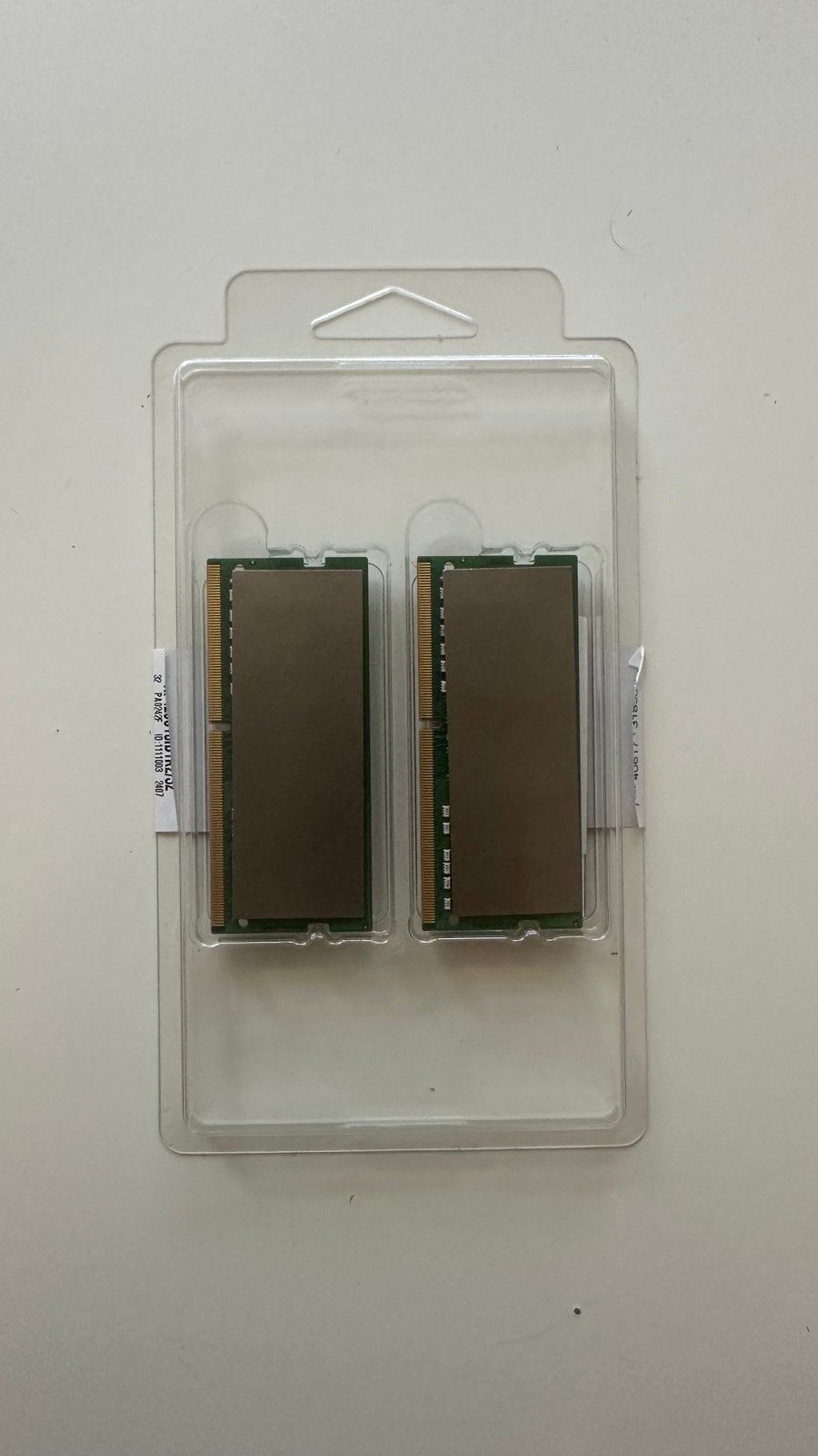 ASUS DDR4-3200 8GB x 2, Computers en Software, RAM geheugen, DDR4, Ophalen of Verzenden, Zo goed als nieuw, Desktop