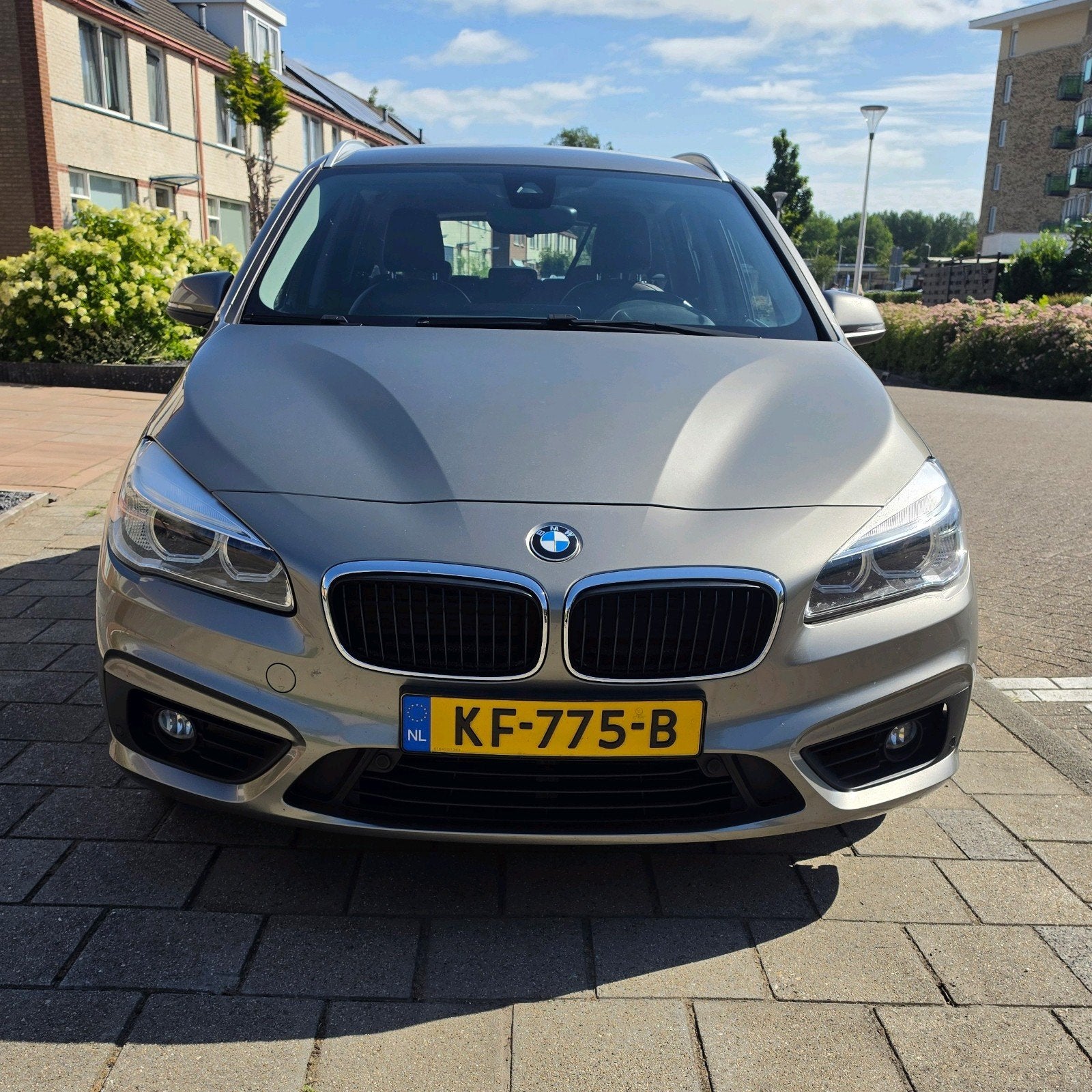 BMW 2-Serie Active Tourer 218i 136pk Aut 2016  trekhaak, Auto's, BMW, Particulier, 2-Serie Active Tourer, Achteruitrijcamera, Airbags