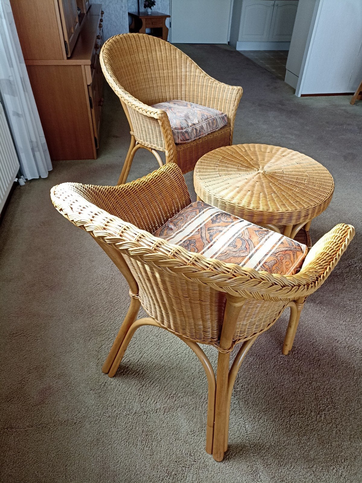Rotan stoelen en bijzettafel set, Ophalen, Gebruikt, Twee, Riet of Rotan