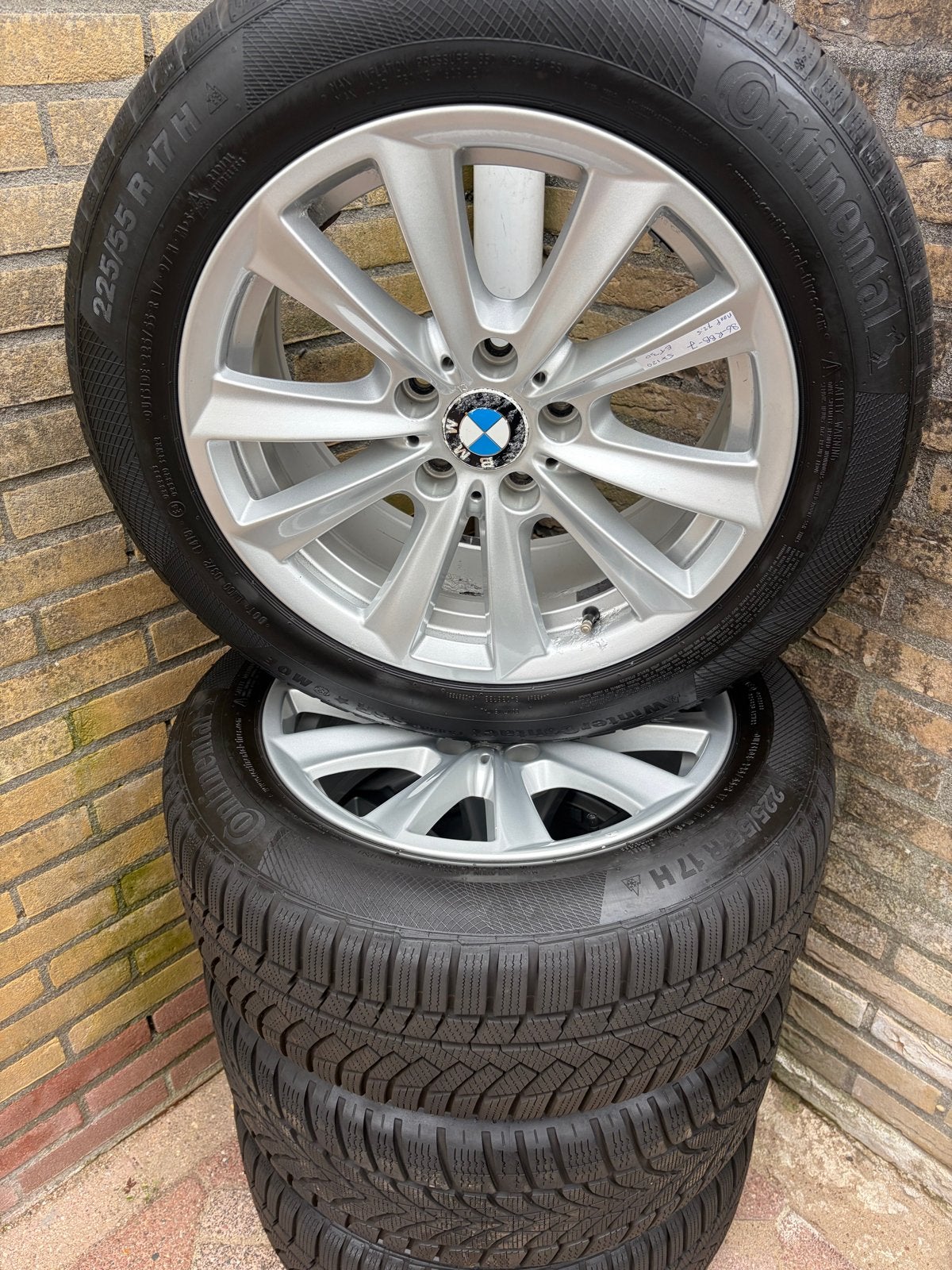 BMW 17 inch velgen met Continental winterbanden 225/55 R17, Ophalen, Gebruikt, Banden en Velgen, Winterbanden
