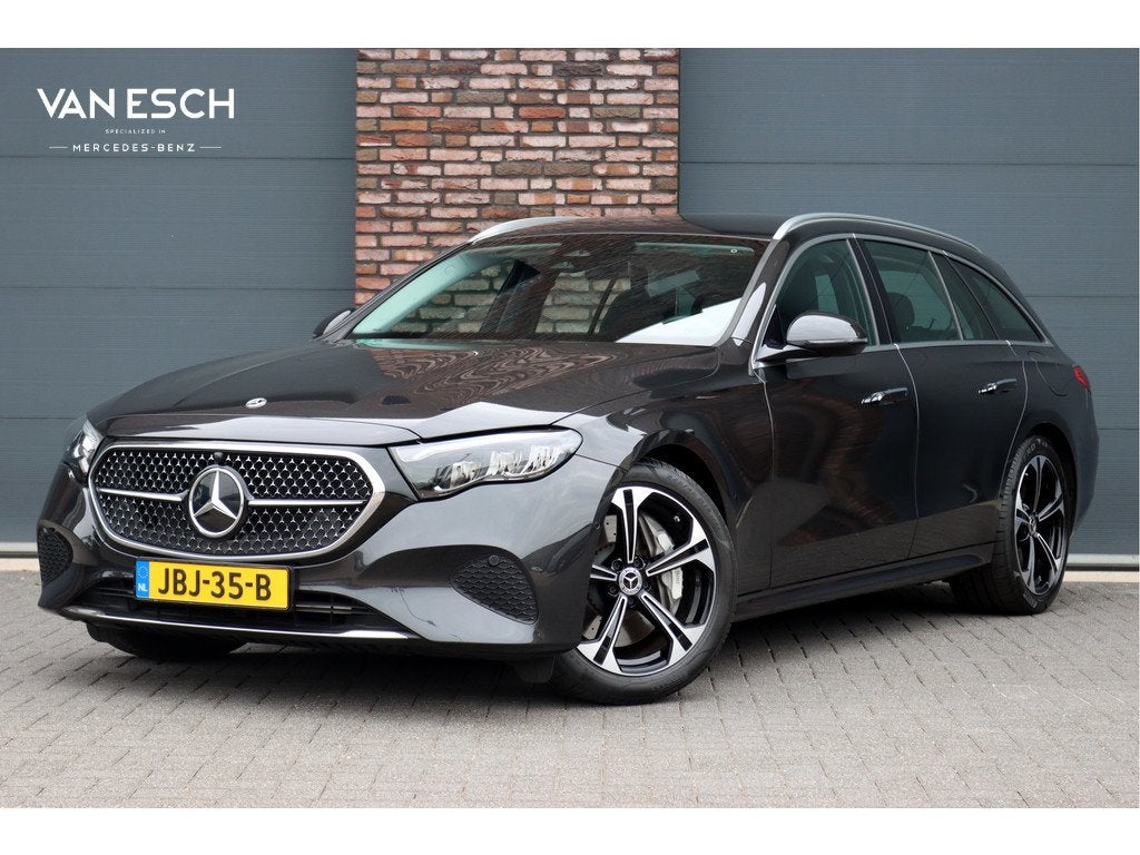 Mercedes-Benz E-Klasse Estate 300 e Luxury Line Aut9 | Distr, Auto's, 12 maanden, Achterwielaandrijving, Gebruikt, 4 cilinders