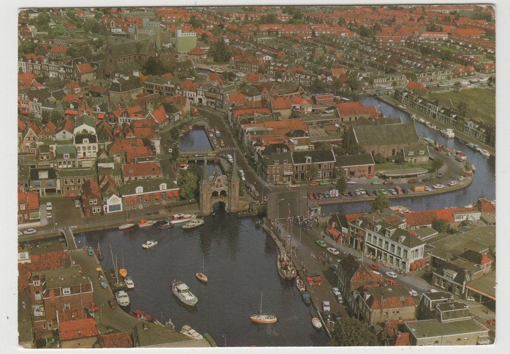 Sneek Luchtfoto Gezicht op Waterpoort 1981 gelopen, Verzenden, 1980 tot heden, Gelopen, Friesland