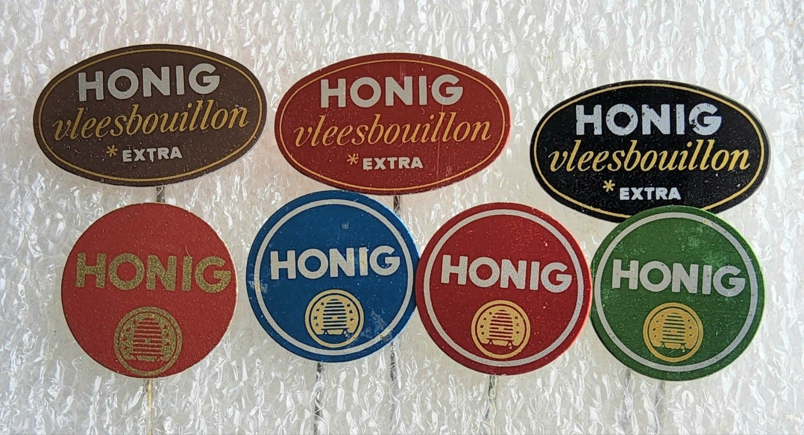 7 Honig Speldjes - Vleesbouillon & Logo Vintage, Verzamelen, Ophalen of Verzenden, Gebruikt, Merk, Speldje of Pin