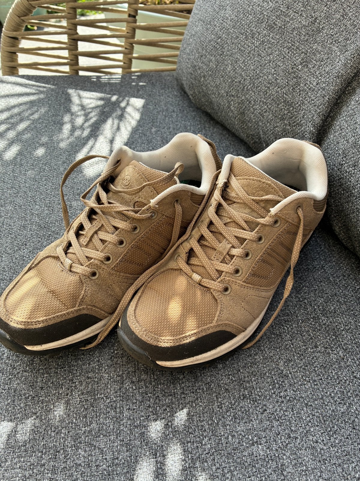 Wandelschoenen “Human Nature”, Ophalen of Verzenden, Zo goed als nieuw, Beige