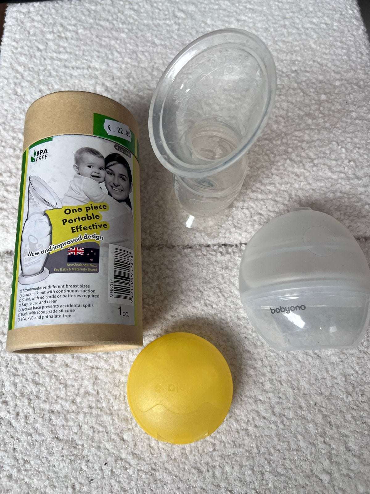 Haakaa Borstkolf en melk opvangschelp en Medela tepelhoedjes, Ophalen of Verzenden, Gebruikt