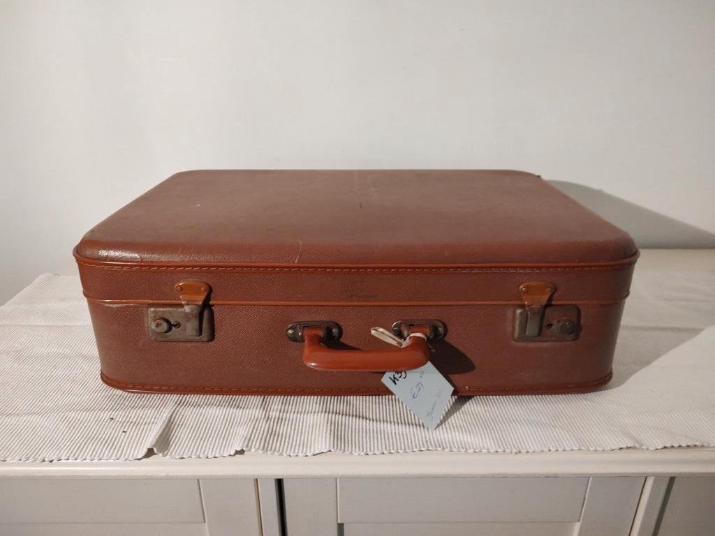 K394 VINTAGE jaren 50 koffer van geperst karton, Sieraden, Tassen en Uiterlijk, Koffers, 60 tot 70 cm, Overige materialen, Gebruikt