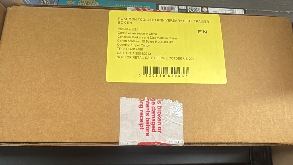 Celebration 25 etb case (mint), Ophalen, Nieuw, Overige typen