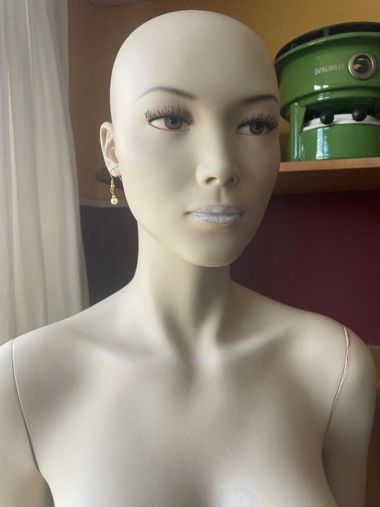 modepop winkel, Beige, Ophalen of Verzenden, Zo goed als nieuw, HANDS BOOD NL