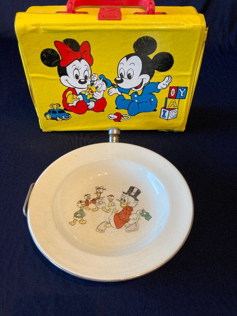 donald duck disney mickey mouse koffer en bord made in NL, Ophalen of Verzenden, Mickey Mouse, Gebruikt, Tas, Koffer of Zak