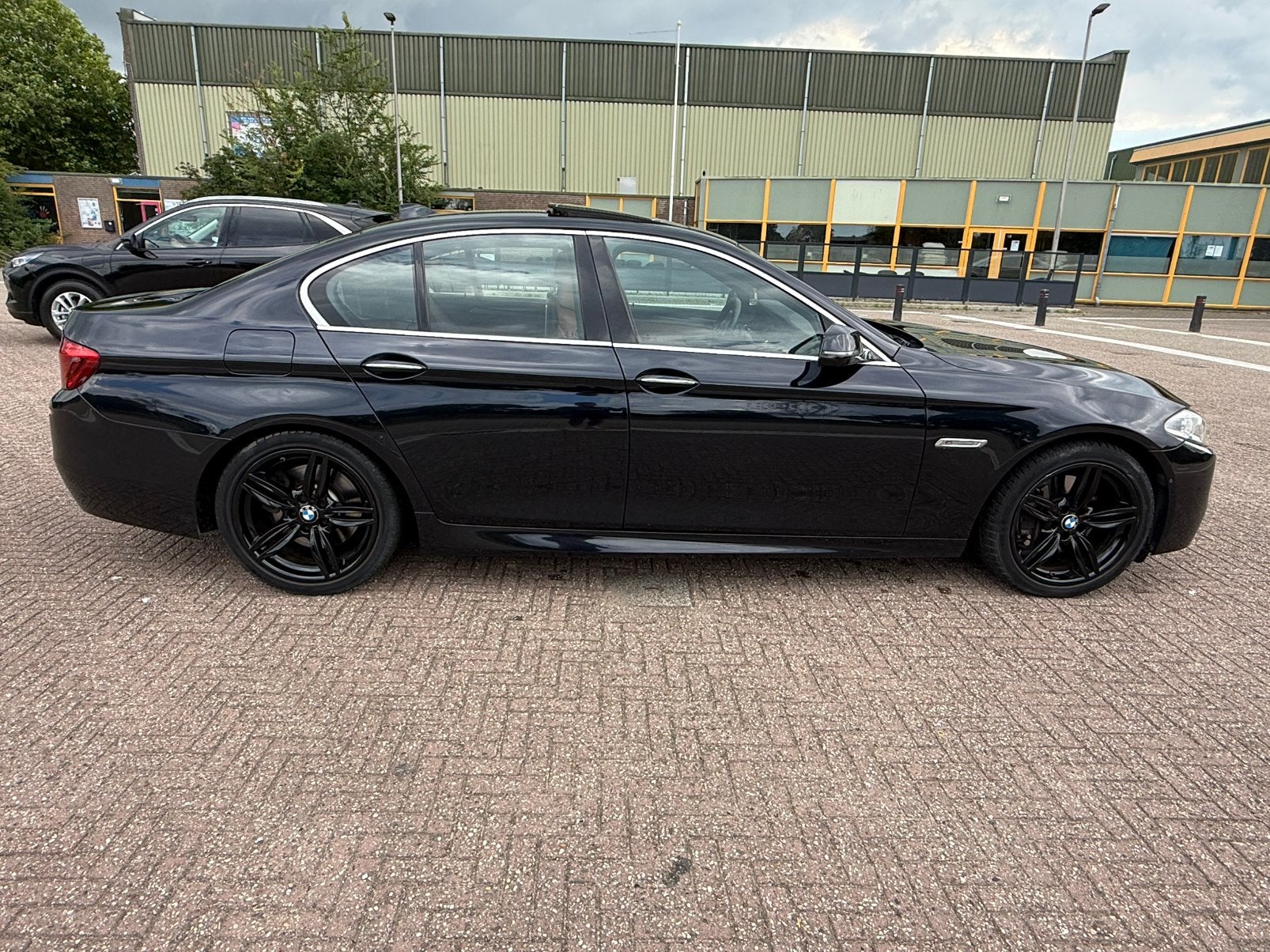 BMW 535i ActiveHybrid F10\Motor 150k km gelopen BomvolOpties, Auto's, Automaat, Dealer onderhouden, Achterwielaandrijving, 320 pk