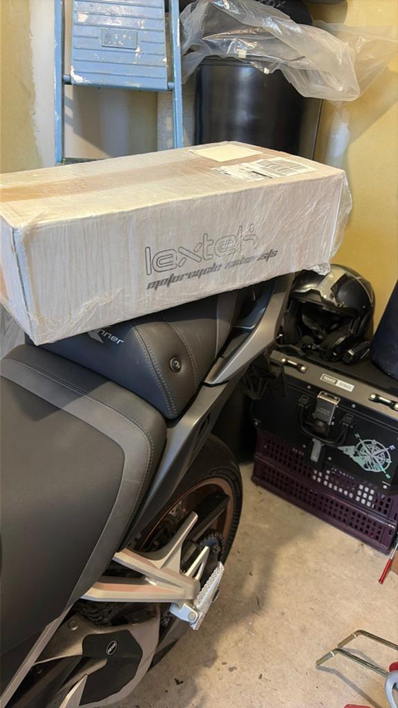 VFR800 model F en X (2014-2020) DeCat uitlaat systeem nieuw!, Motoren, Ophalen, Nieuw