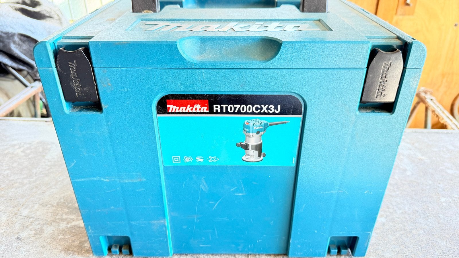 Makita RT0700CX3J Bovenfrees - Compleet in Mbox, Ophalen, Gebruikt, Elektrisch, Bovenfrees