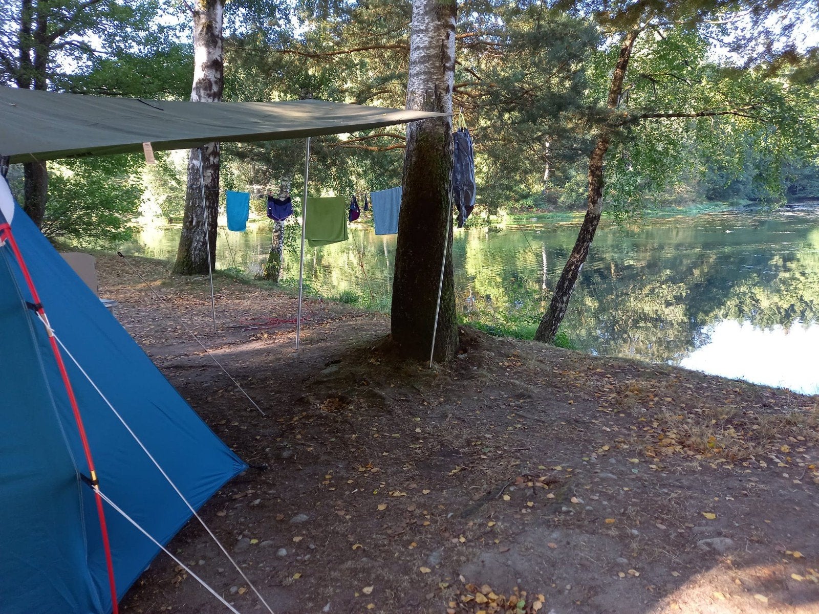 Quechua Tarp 290x285 cm met stokken en haringen, Ophalen, Gebruikt
