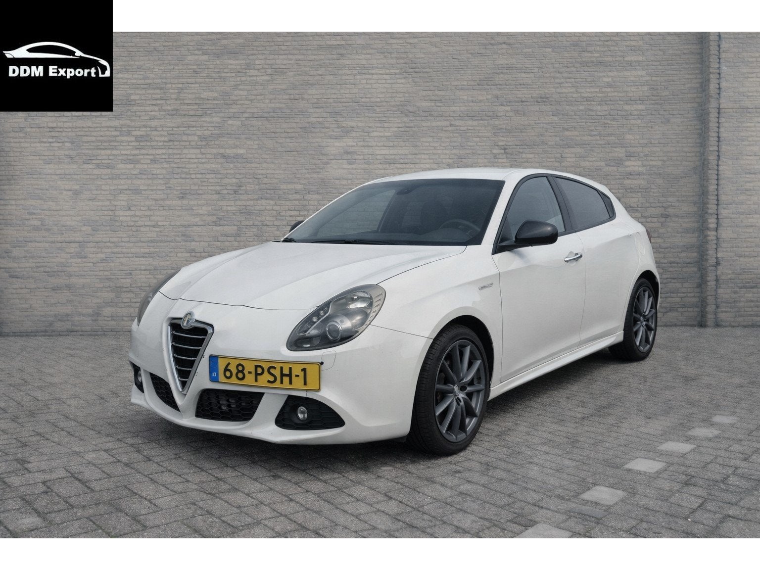 Alfa Romeo Giulietta 1.4 T Distinctive (bj 2011), Voorwielaandrijving, Euro 5, Stof, Gebruikt