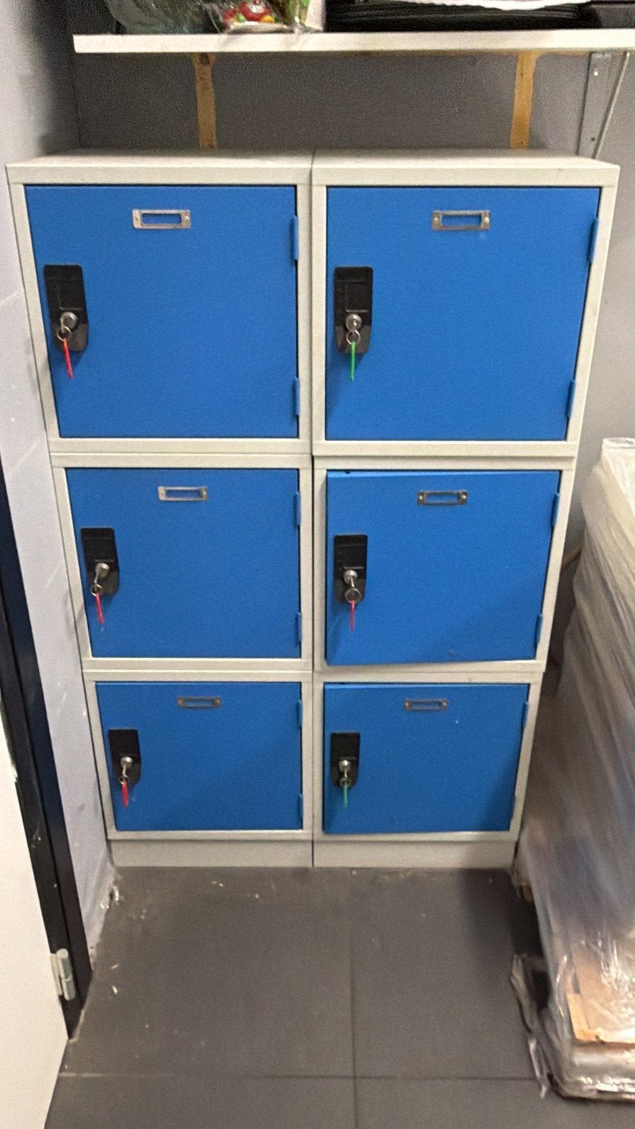 Blauwe lockers met sleutels - 6 compartimenten, Ophalen, Zo goed als nieuw, Modern industrieel