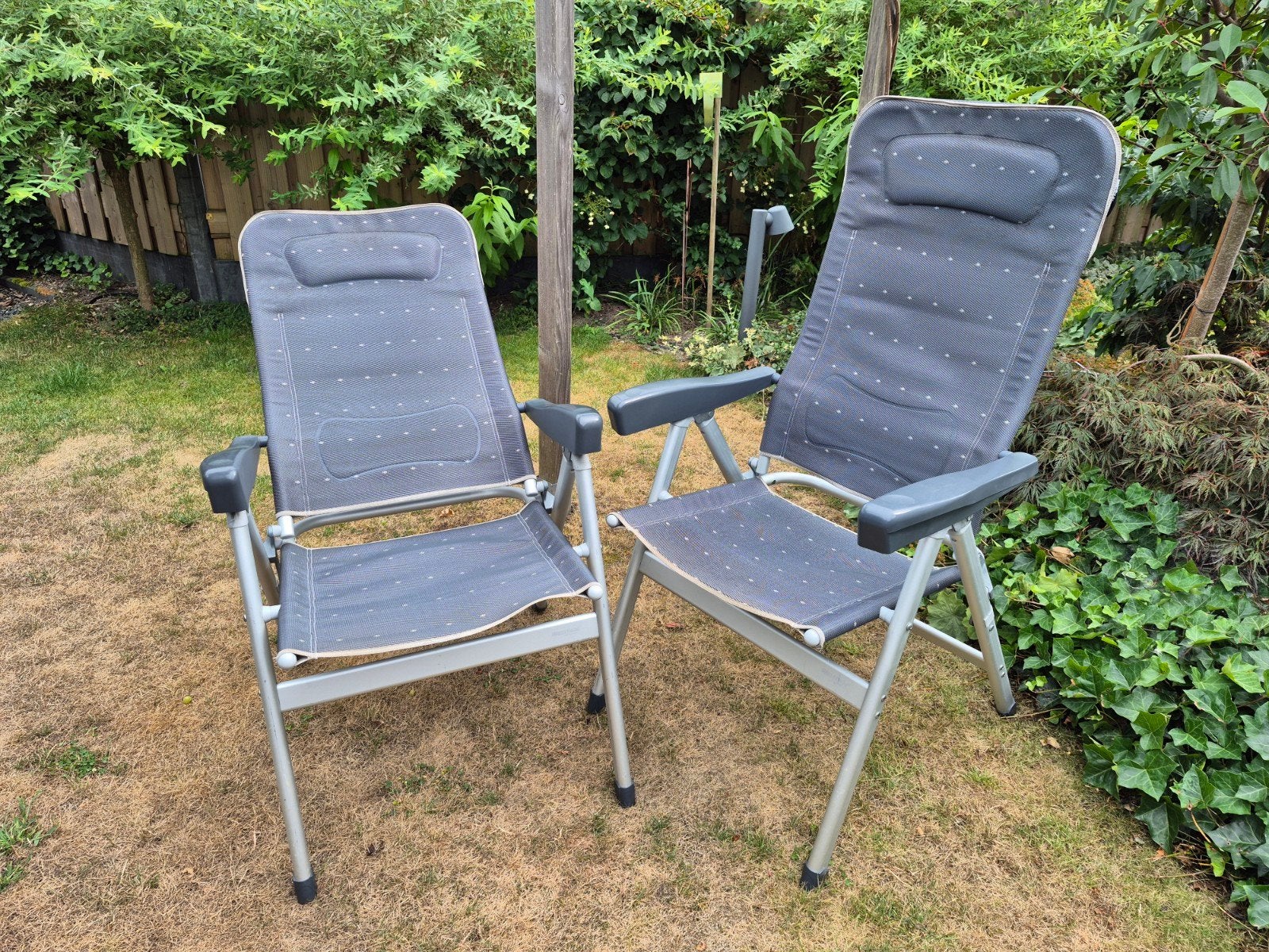 Westfield Outdoor Verstelbare Klapstoelen met Lendensteun, Ophalen, Gebruikt