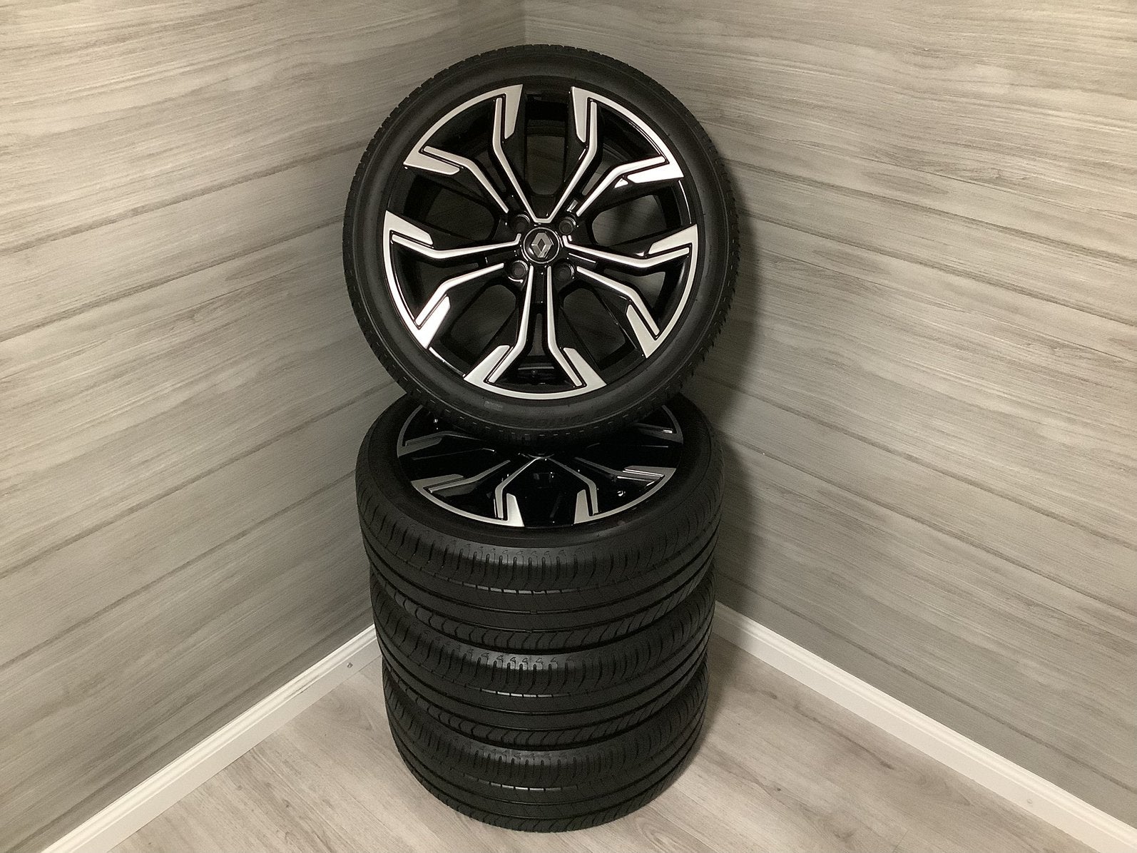 Renault CLIO origineel velgen zomerbanden 17 inch, Gebruikt, Banden en Velgen, 17 inch, Personenwagen