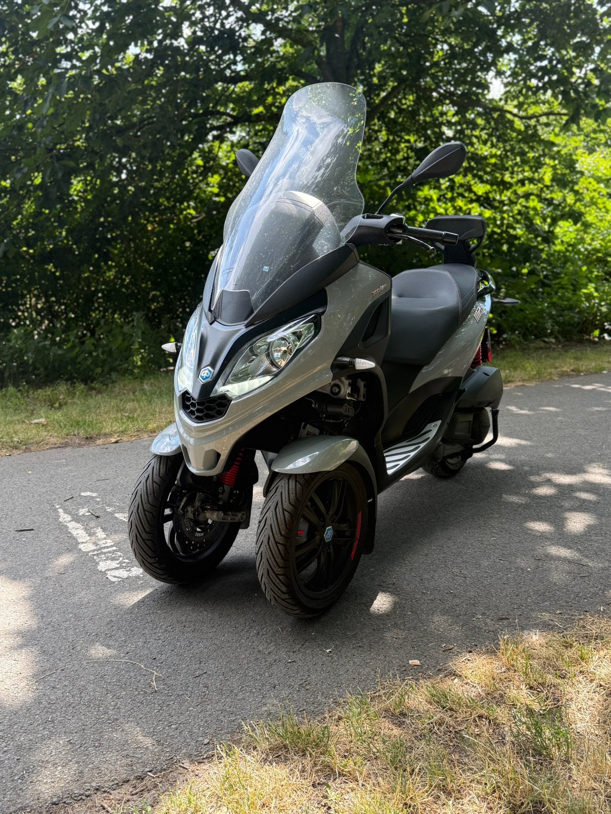 Piaggio mp3 300 sport nieuwe model, Gebruikt, Overige modellen, Ophalen of Verzenden, Benzine