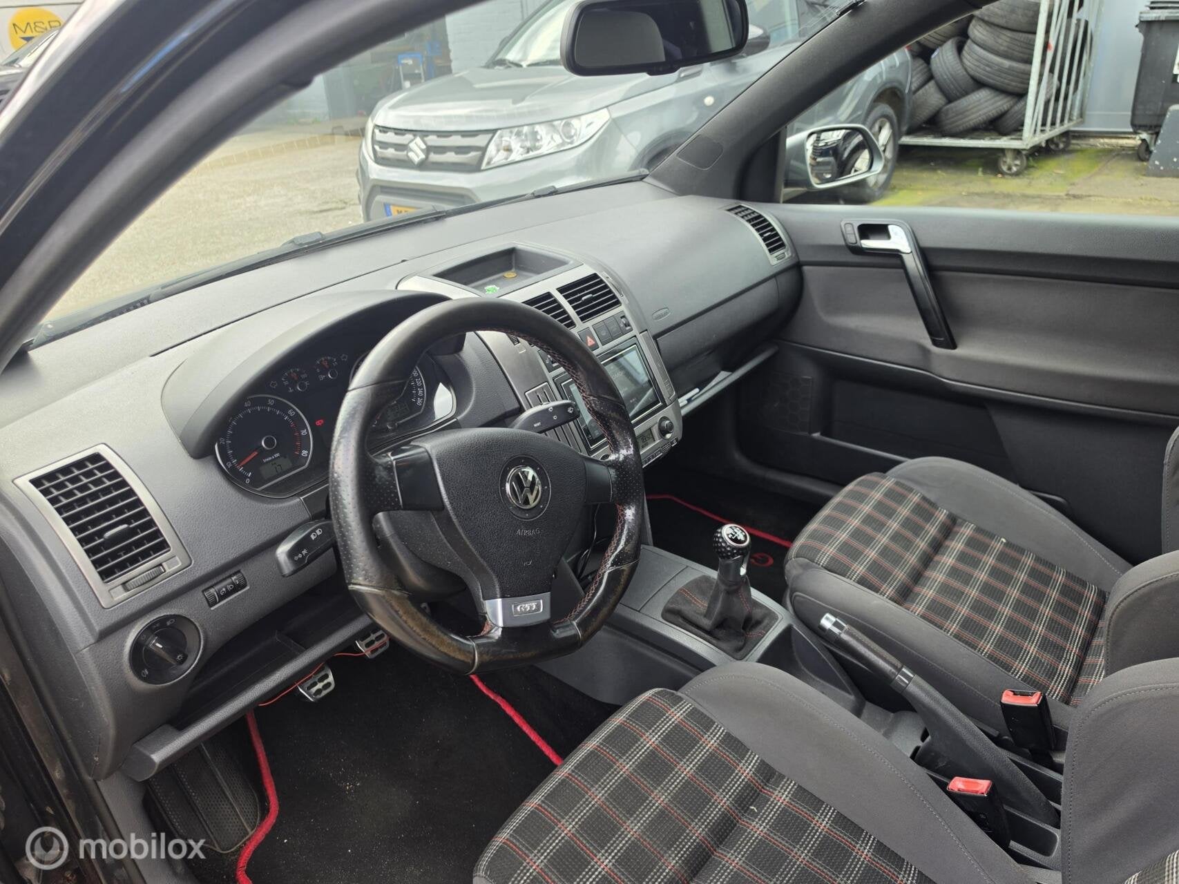 Volkswagen Polo 1.8 GTI Cup Edition|Clima|Navi|Nette Staat, 4 cilinders, 1165 kg, 179 pk, 610 kg