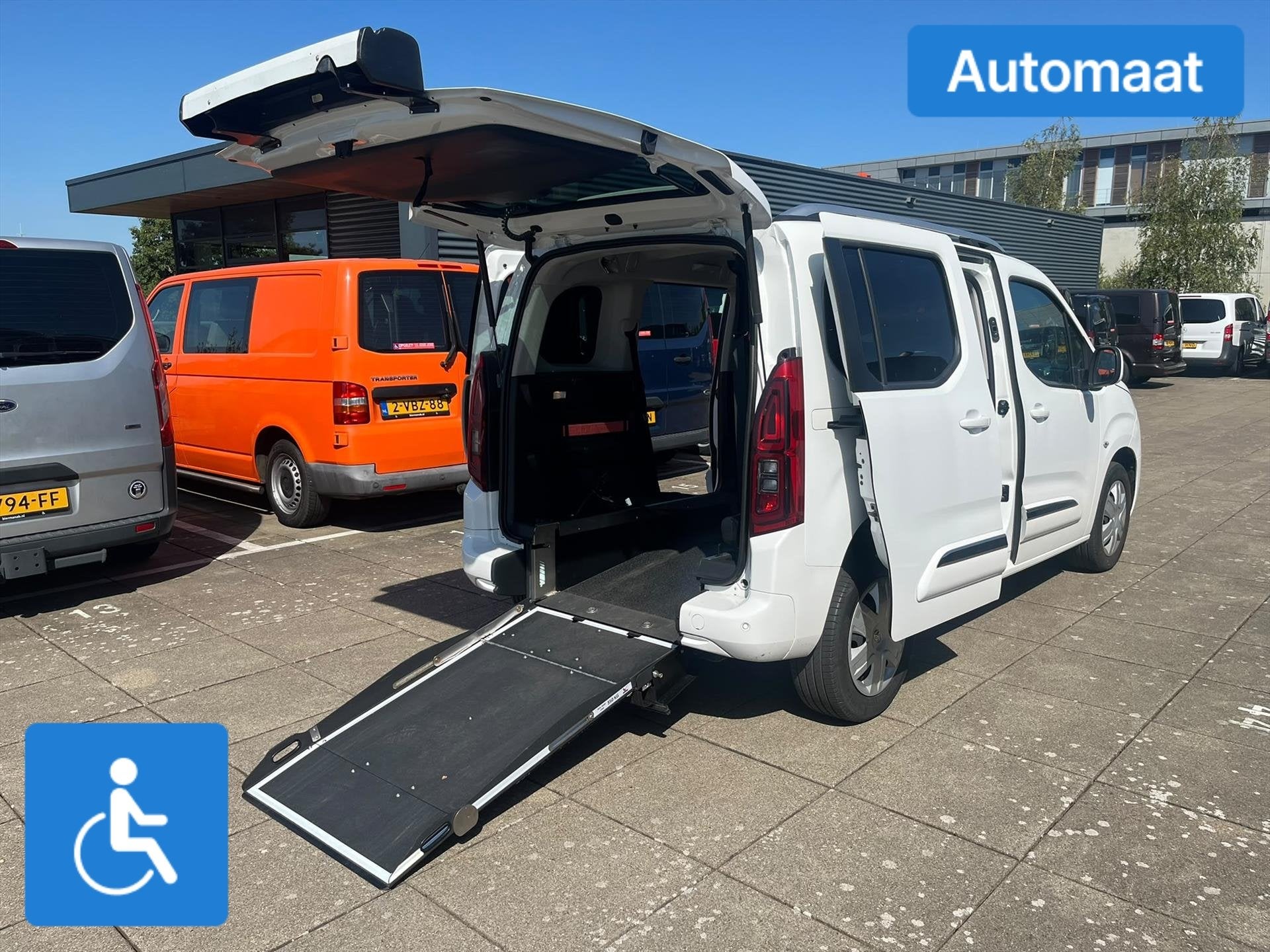 Toyota Proace City Verso L1 Rolstoelauto Automaat 3+1, Auto's, Automaat, 12 maanden, Stof, Gebruikt