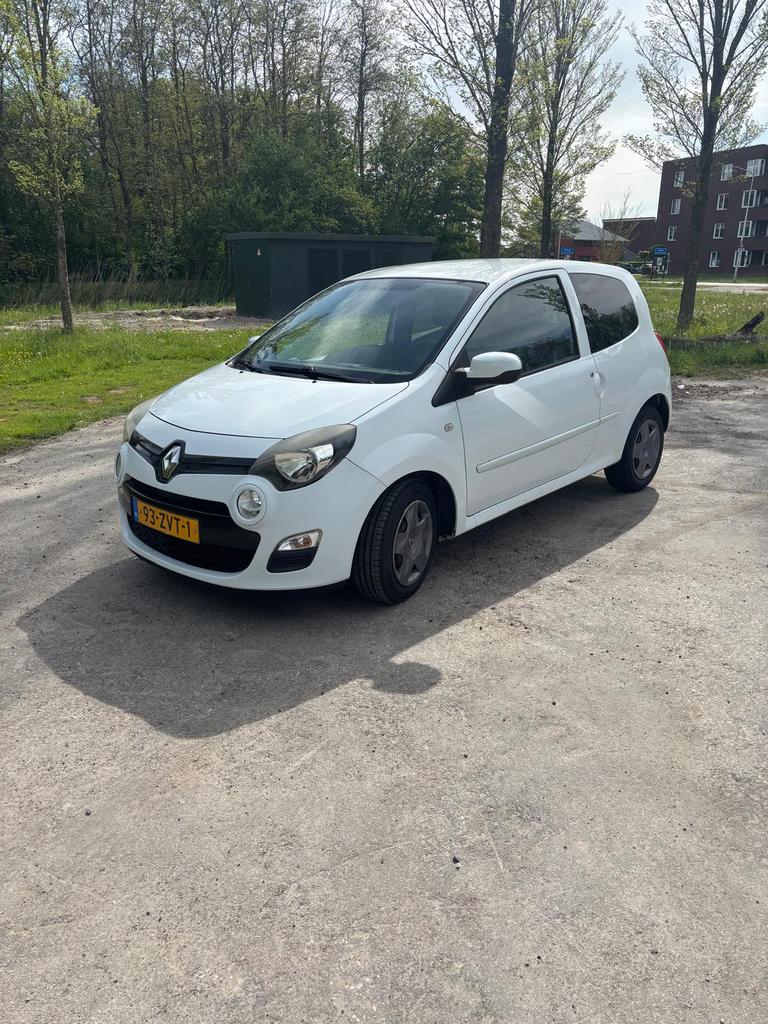 Renault Twingo 1.5 DCI 63KW 2013 Wit, Auto's, Voorwielaandrijving, Euro 5, 4 cilinders, Automatische klimaatregeling