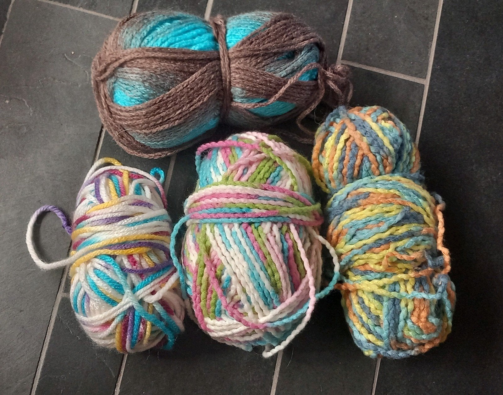 Diverse bollen gemêleerde wol / garen voor breien en haken, Ophalen of Verzenden, Nieuw, Breien of Haken, Wol of Garen