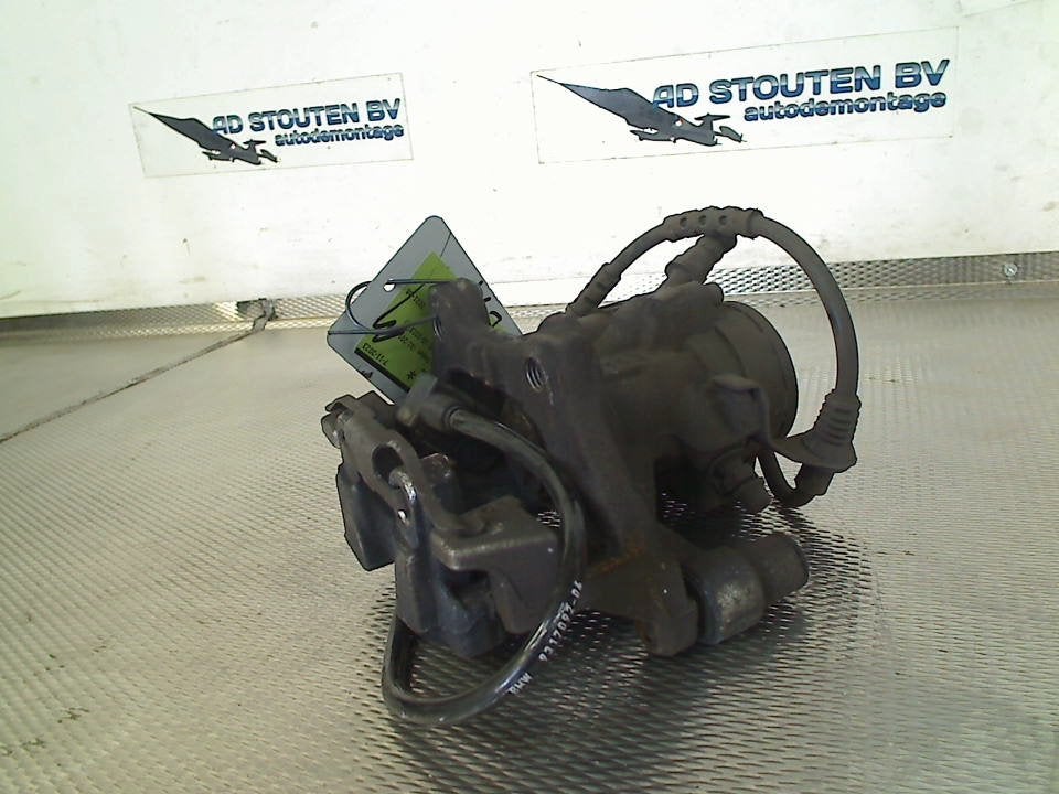 Remklauw Links Achter BMW 2 serie Gran Coupe (F44) 2021, Gebruikt, Petuelring 130, München 80809, , Duitsland, BMW, Bayerische Motoren Werke AG