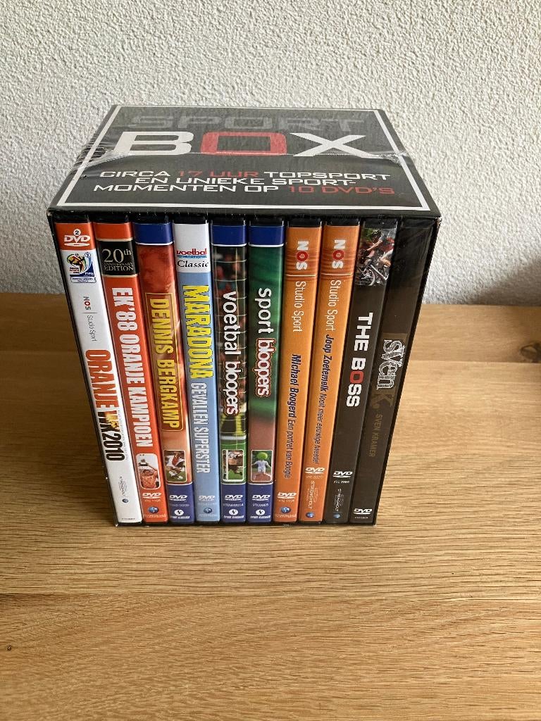 Dvd Sport Box met 10 dvd’s (17 uur) met sporthelden/momenten, Cd's en Dvd's, Dvd's | Sport en Fitness, Voetbal, Alle leeftijden
