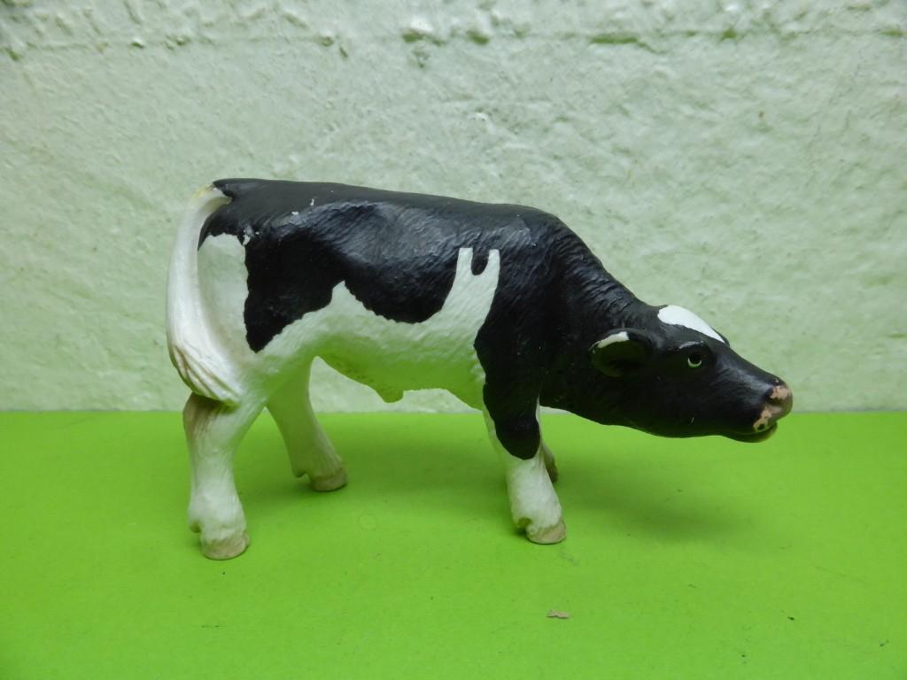 Schleich 13615 kalf drinkend, dierfiguur, Verzamelen, Dierenverzamelingen, Zo goed als nieuw, Beeldje of Figuurtje, Boerderijdier