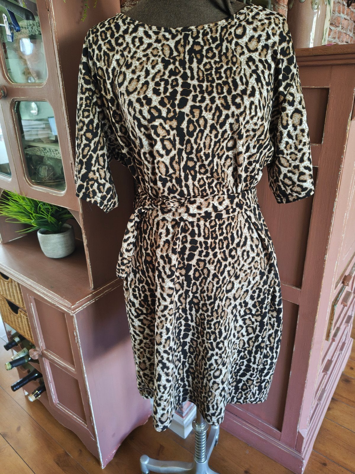 jurk l xl kreukvrij stretch panterprint, Kleding | Dames, Jurken, Bruin, Maat 46/48 (XL) of groter, Ophalen of Verzenden, Zo goed als nieuw