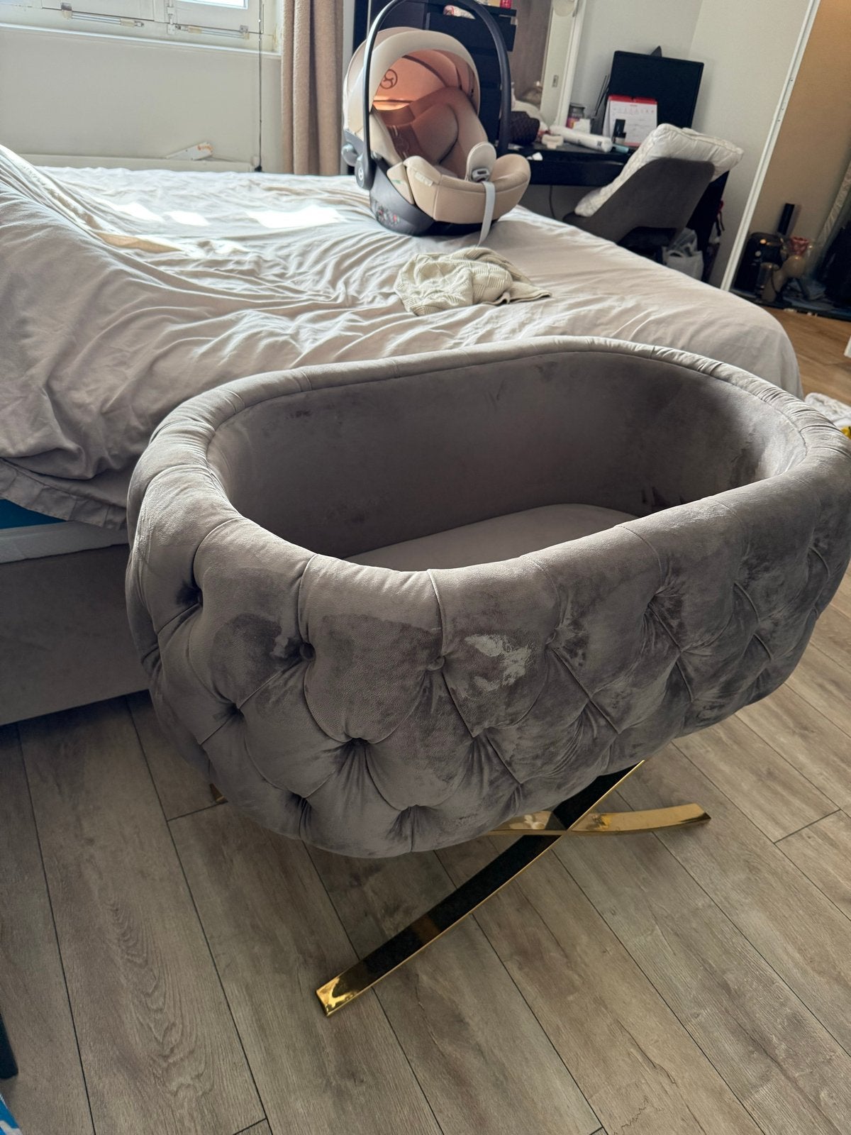 Luxe Wieg/Co-sleeper - taupe fluweel met gouden onderstel, Ophalen of Verzenden, Zo goed als nieuw, Wieg