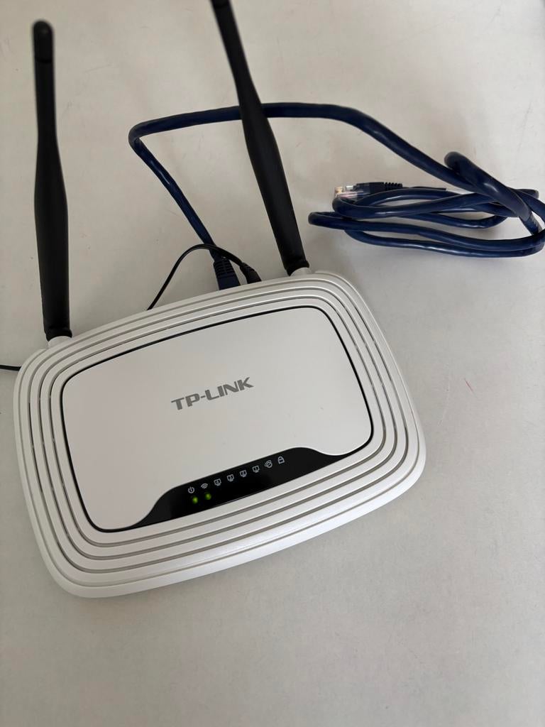 TP-Link TL-WR841N 300Mbps Wireless N Router, Computers en Software, Routers en Modems, Ophalen of Verzenden, Gebruikt, Router