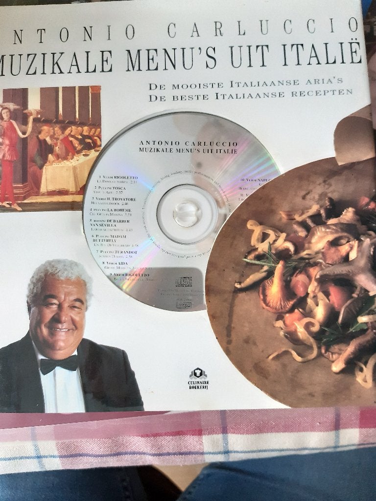 Antonio Carluccio:muzikale menus uit italië boek en cd., Ophalen of Verzenden, Gelezen, Antonio Carluccio, Italië