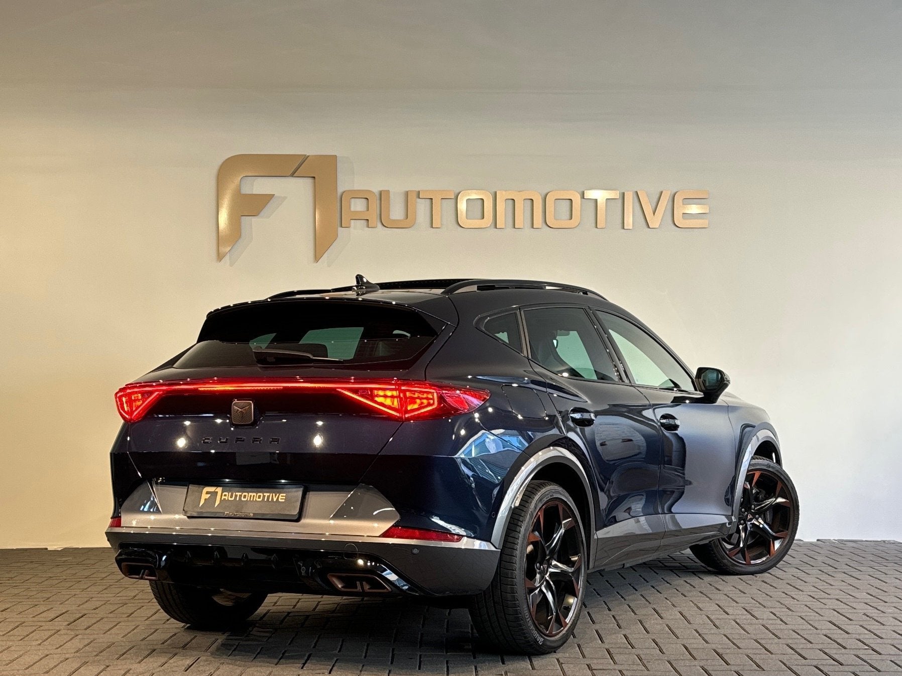 Cupra Formentor 1.4 e-Hybrid VZ Copper Edition Pano|Kuip|VOL, Dealer onderhouden, Gebruikt, 4 cilinders, Formentor