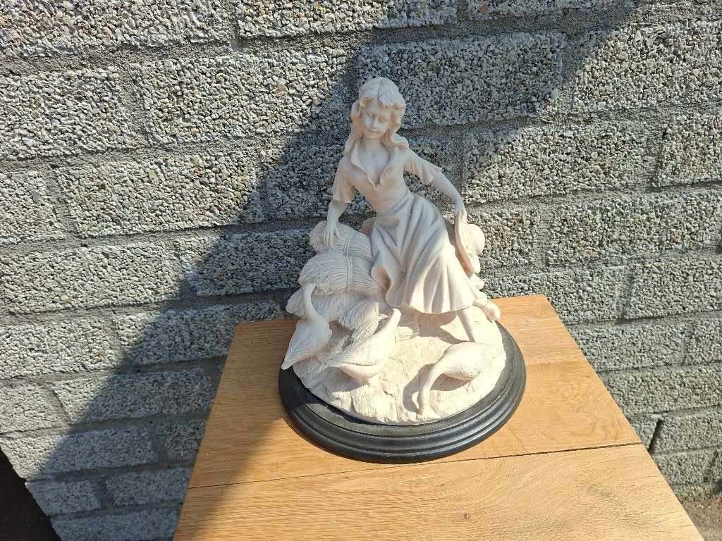 antiek beeld schitterende beeld met ganzen, Ophalen of Verzenden, Beeld