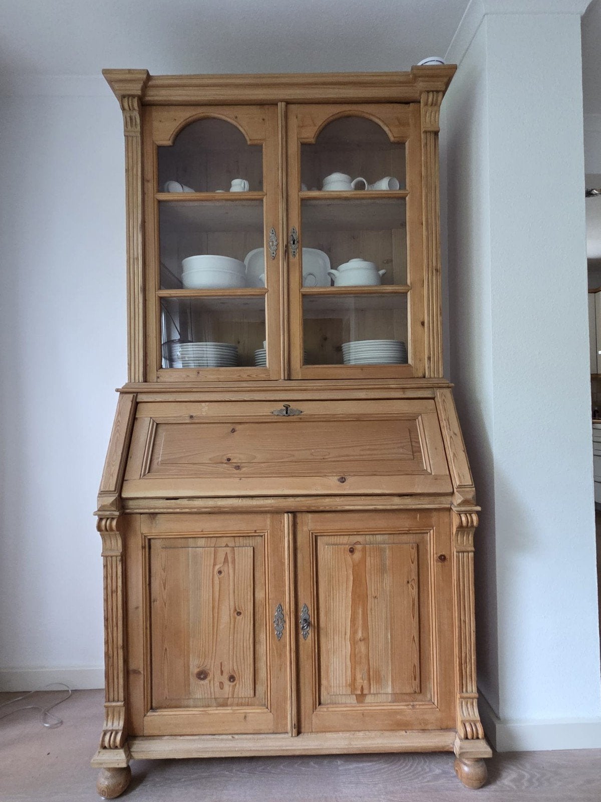 Antieke grenen buffetkast, Antiek en Kunst, Ophalen