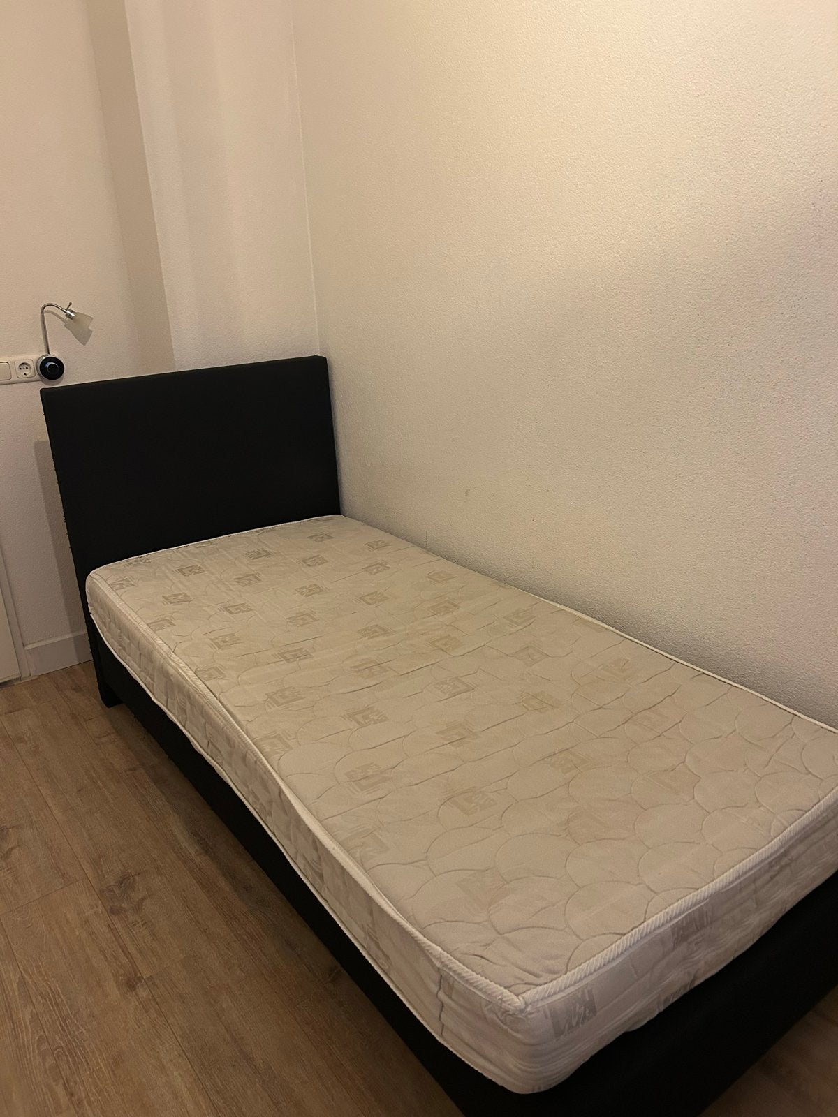 1-persoons boxspring 90x200 cm met hoofdbord, Ophalen, Gebruikt, 90 cm, Eenpersoons