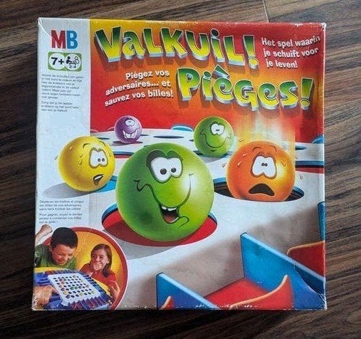 Valkuil! & Prieges! bordspel - doos beschadigd, Hobby en Vrije tijd, Gezelschapsspellen | Bordspellen, Drie of vier spelers, Ophalen of Verzenden