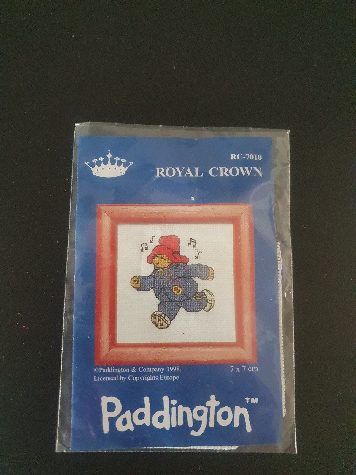 Nieuw Paddington borduursetje - Royal Crown 7x7 cm, Ophalen of Verzenden, Nieuw, Handborduren, Borduurpakket