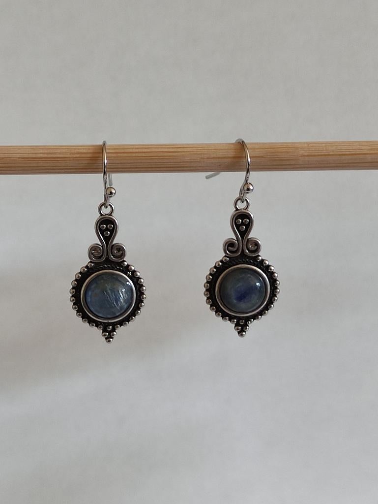 Oorbellen zilver 925 met blauwe Kyaniet nieuw., Hangers, Blauw, Nieuw, Ophalen of Verzenden