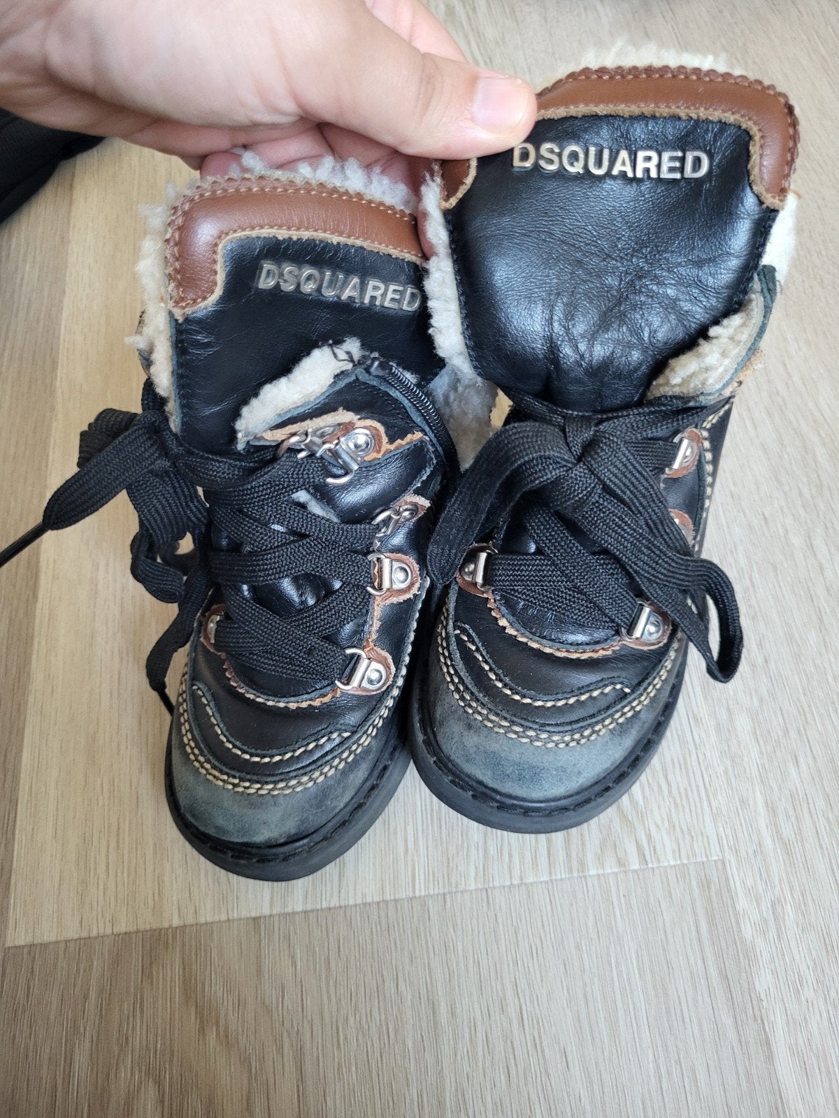 DSQUARED2 Kinderlaarzen - Maat 26, Kinderen en Baby's, Gebruikt, Jongen of Meisje, Ophalen of Verzenden, Laarzen